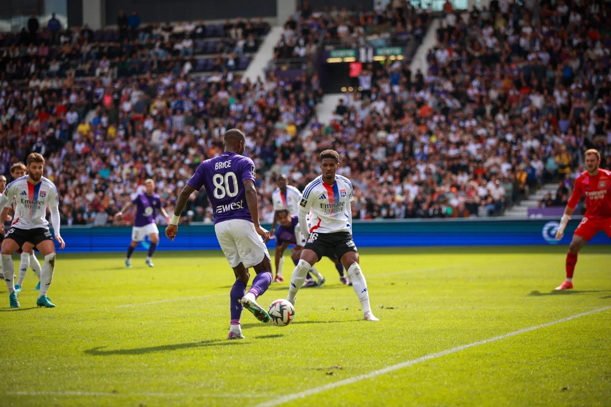 🔴 Live : Le TFC s'incline dans le temps additionnel face à l'OL (1-2)