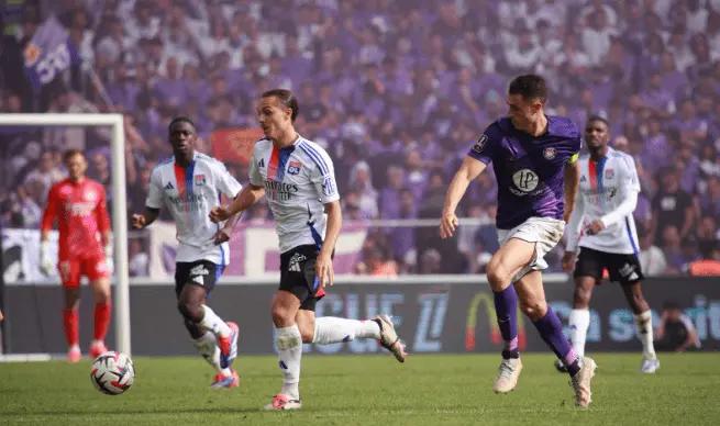 VIDÉO - Du superbe but de Gboho à la victoire de l'OL, voici le résumé du match