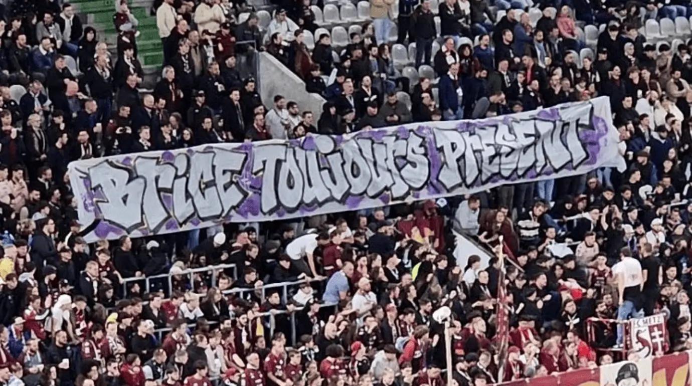 “Brice toujours présent”, l’hommage de la Horda Frénétik pendant FC Metz - Amiens