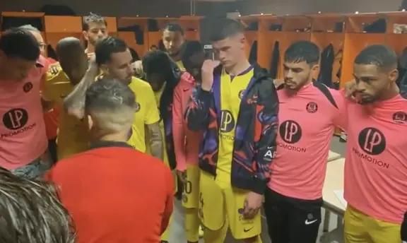 VIDÉO - “On doit venir vous chercher par terre”, le discours dans le vestiaire avant MHSC - TFC