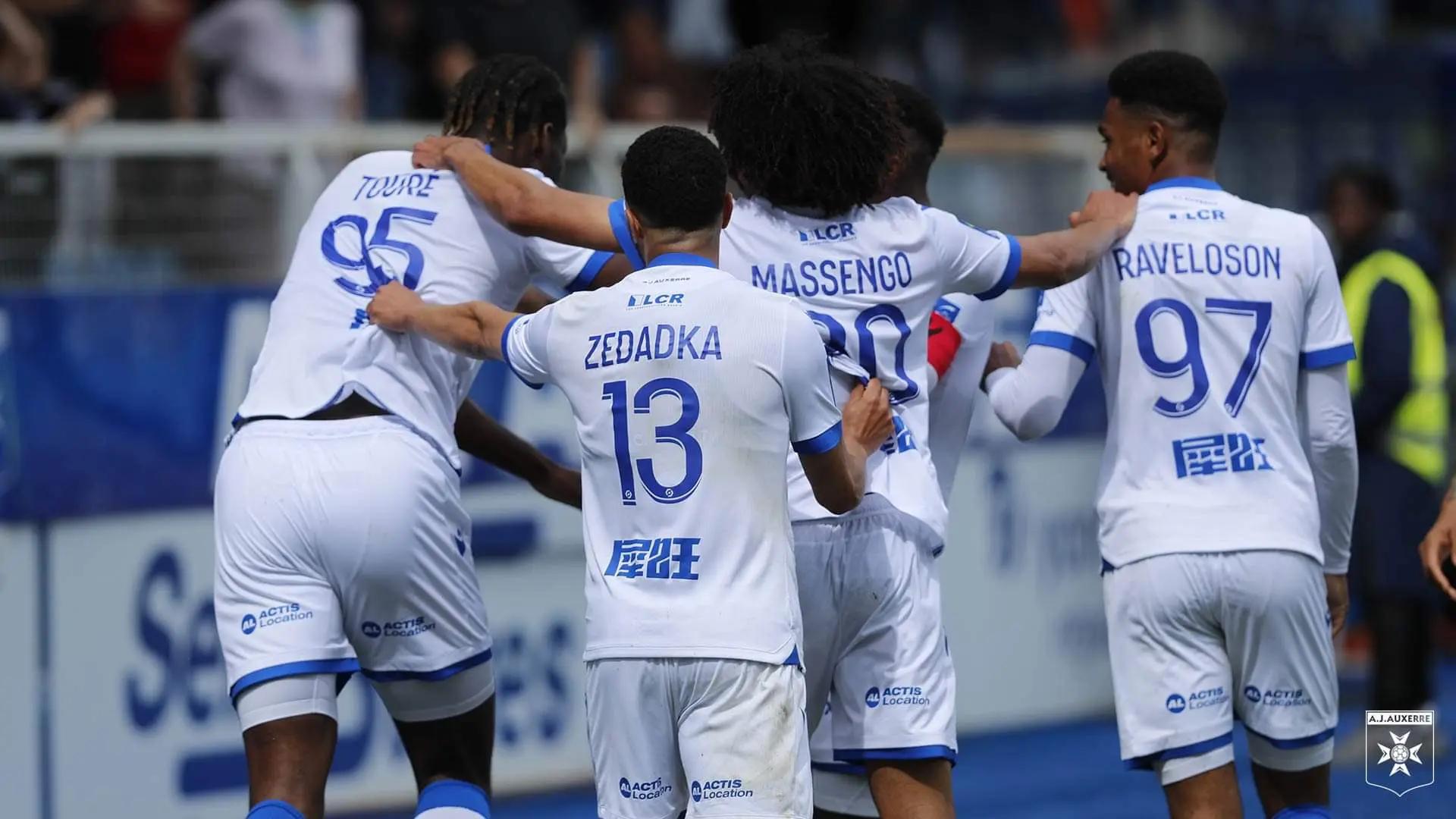 Avant le TFC, Auxerre s'incline avec les honneurs face au PSG et rêve de maintien